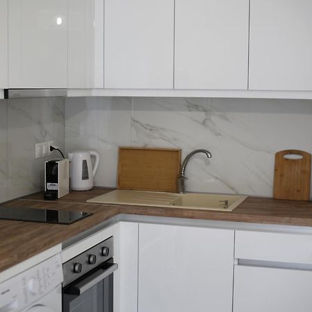 Our Home-Fully Renovated Apartments And Studios By The Sea Νικήτη Εξωτερικό φωτογραφία