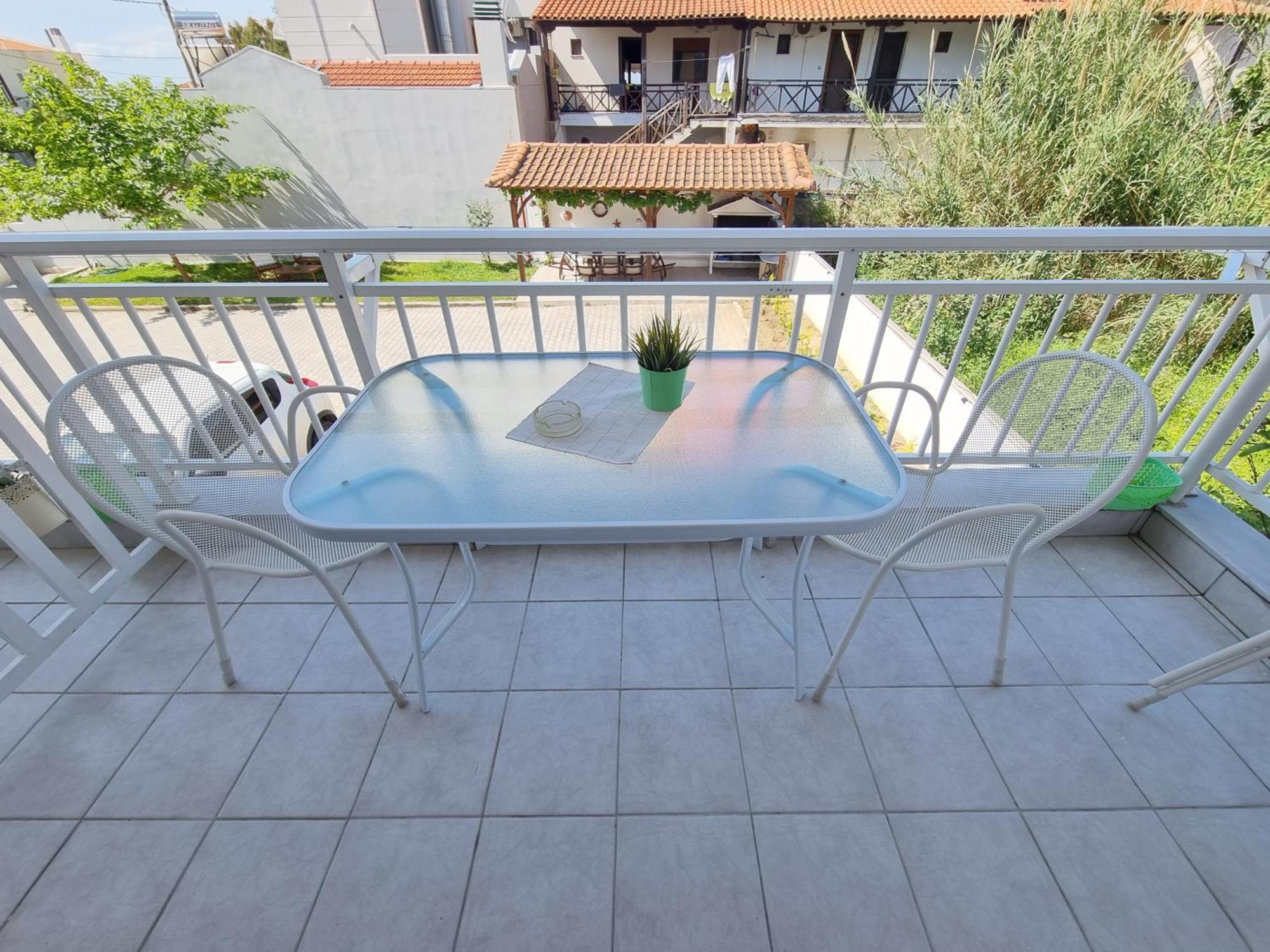 Our Home-Fully Renovated Apartments And Studios By The Sea Νικήτη Εξωτερικό φωτογραφία
